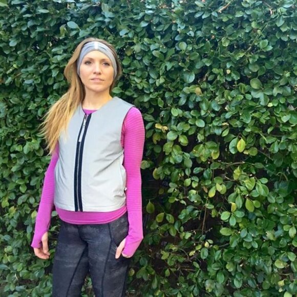 LULULEMON Light Bright Reflective Reversible Vest Size XS - Picture 5 of 12